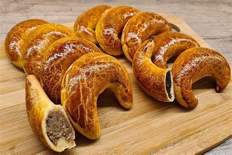 Pozsonyi kifli különböző töltelékekkel