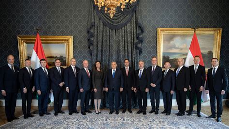 A magyar kormány tagjai egy ülésen