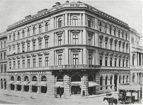 Múzeum Kávéház és Étterem homlokzat Balmazújváros