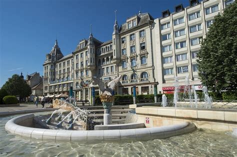 Grand Hotel Aranybika épület Debrecen