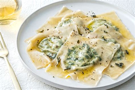 Spenótos ricotta ravioli