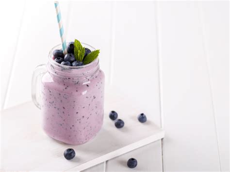 Levendulás-áfonyás smoothie