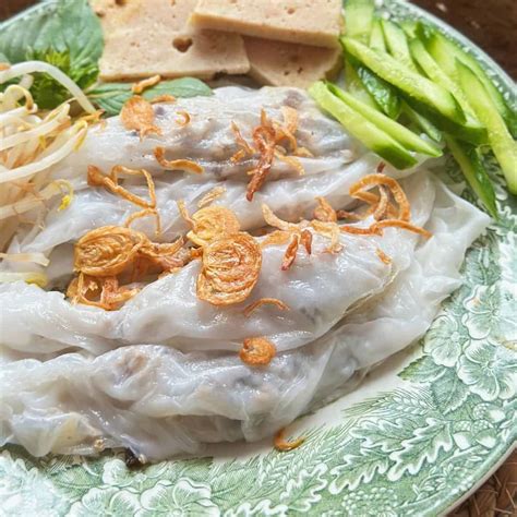 Bánh cuốn tekercsek elkészítése