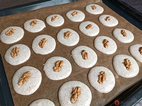 Dió és tojásfehérje