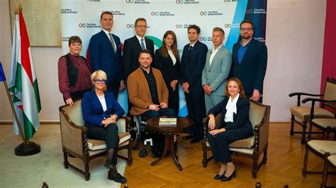 A kriptonégő feltalálócsapatának tagjai