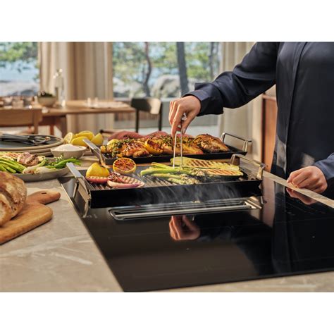 Electrolux Infinite Plancha grill lap