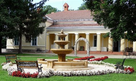 Fenyőharaszt Kastélyszálló