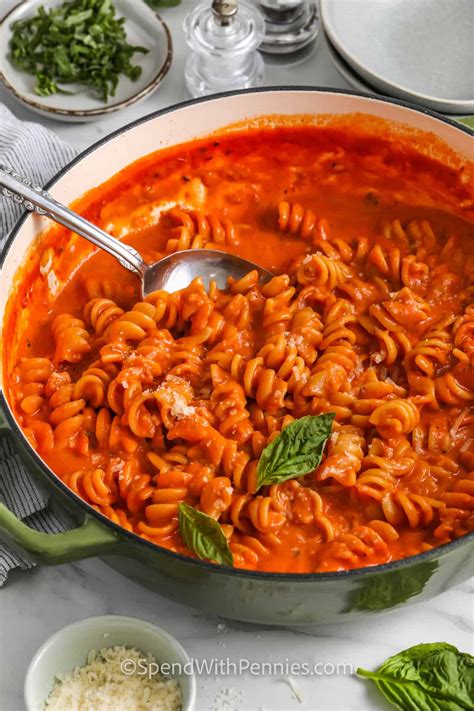 Cannes rotini tészta street food illusztráció