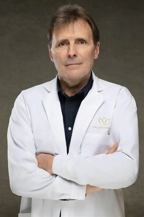 Dr. Pecsenye Tibor profilja
