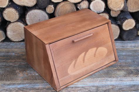 Textile bread bag and wooden bread box