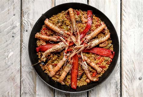 Paella tenger gyümölcseivel