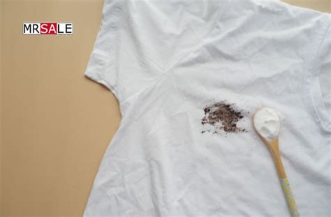 Zsíros folt eltávolítása keményítővel