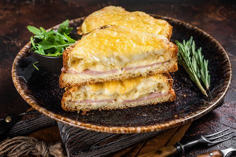 Croque-Monsieur tükörtojással (Croque-Madame)