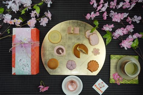 különböző hagyományos japán wagashi édességek