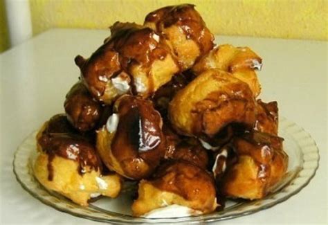Profiterol halom csokoládéval