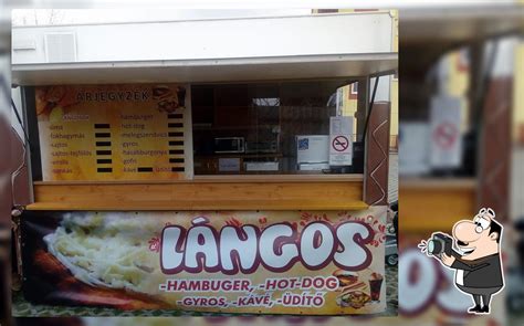 Lángos Gasztro Büfé emblémája és egy tál lángos