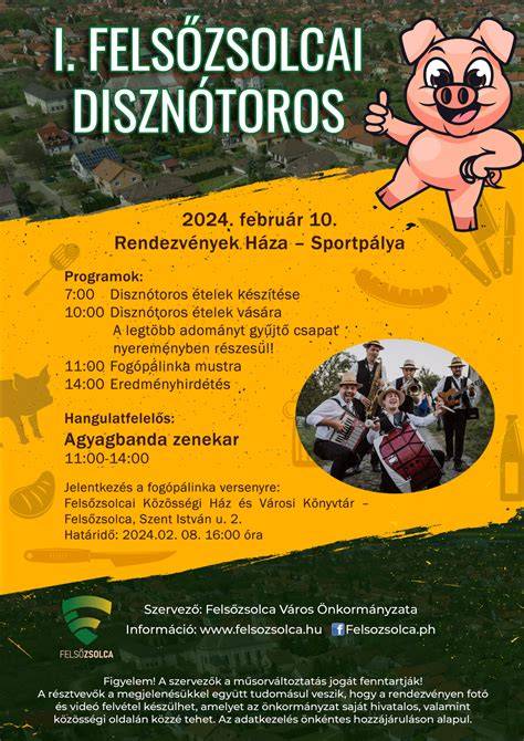 Vendégcsoport élvezi a disznótoros ételeket