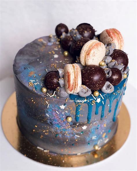 Galaxis torta tükörglazúrral