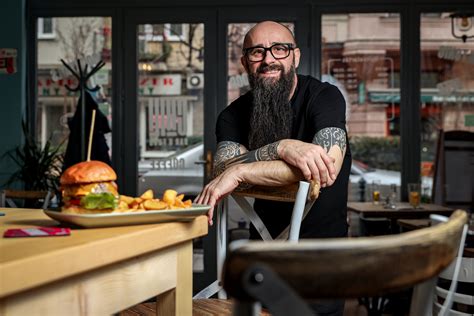A Pesti Burger alapítója, Háda Imre