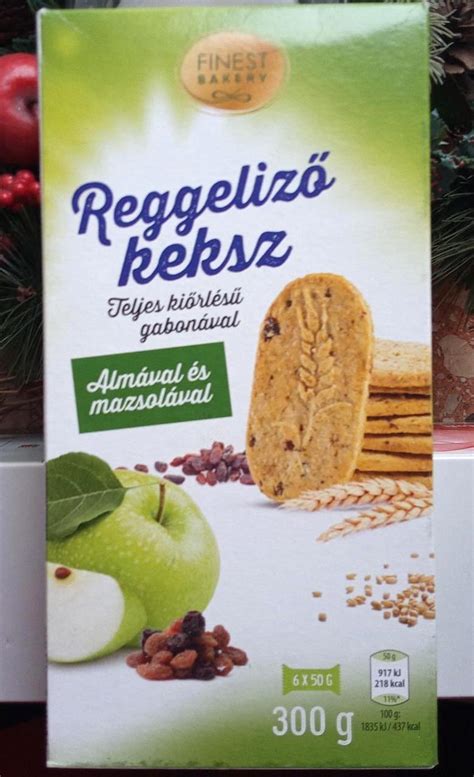 Teljes kiőrlésű keksz és mérleg