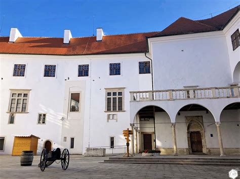 Várkápolna belső képe