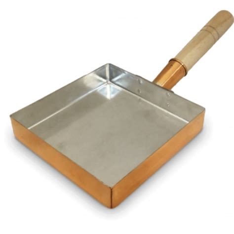 Különböző típusú Tamagoyaki serpenyők