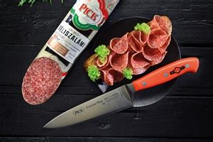 Válogatott Pick szalámik kínálata