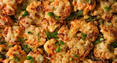 fűszeres parmezános karfiol a tepsiben