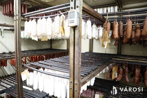 Modern húsfeldolgozó üzem belseje