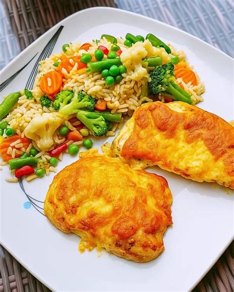 Csirkemellfilé és tejföl