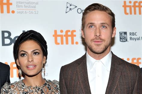 Eva Mendes és Ryan Gosling egy romantikus jelenetben
