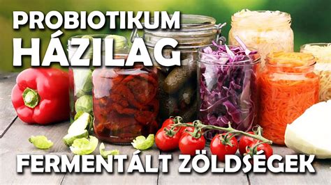 Zöldségek sós lében fermentálódva üvegben