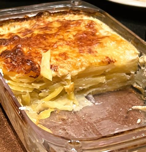 Krémes Gratin Dauphinois frissen a sütőből