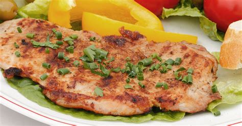 Fokhagymás, tepsiben sült sertéstarja szeletek