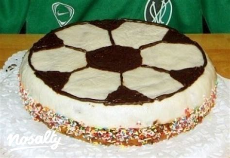 Focilabda torta mintázat készítése