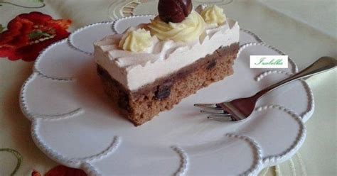 Tejszínhabos gesztenye szelet tálalva