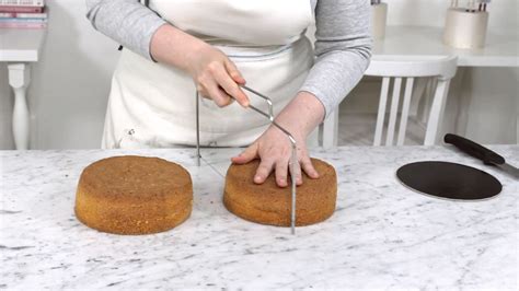 Kerek torta szeletelése
