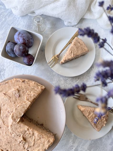 Szilvás-mascarponés torta szeletelve