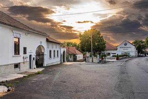 Tállya főtere