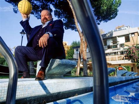 Bud Spencer, a pofonok királya, étkezés közben