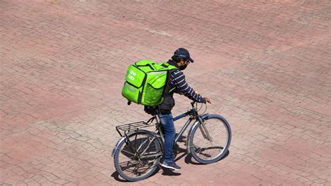 Futár biciklivel Budapesten