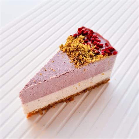 Málnás sajttorta szelet