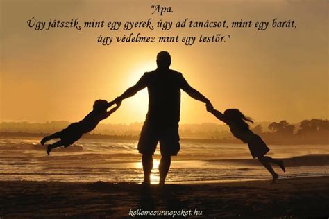 Családi életre utaló kép, például egy apa játszik gyermekeivel