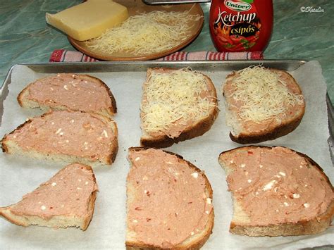 Májkrémes szendvics