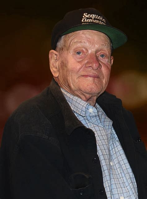Terry Bisson a Locus magazin szerkesztőségében