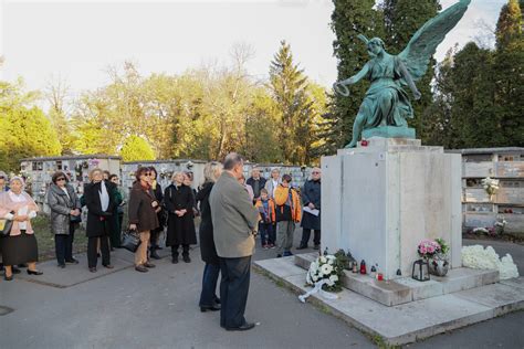 A gyászoló kerület és a megemlékezés helyszíne