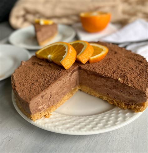 Szeletelt narancsos-csokis sajttorta