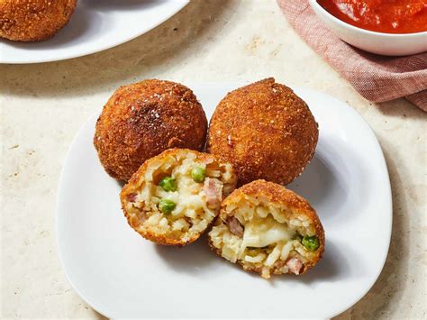 Arancini tányéron