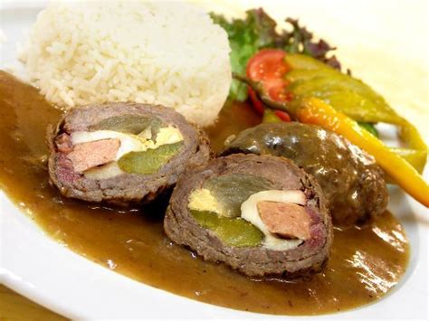 Kész spanyol madár szeletek mártással és körettel