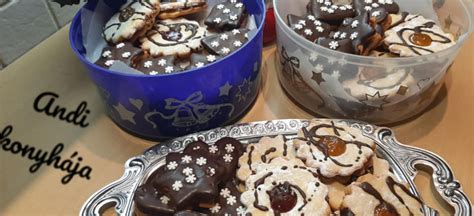 Különleges kekszek díszítéssel